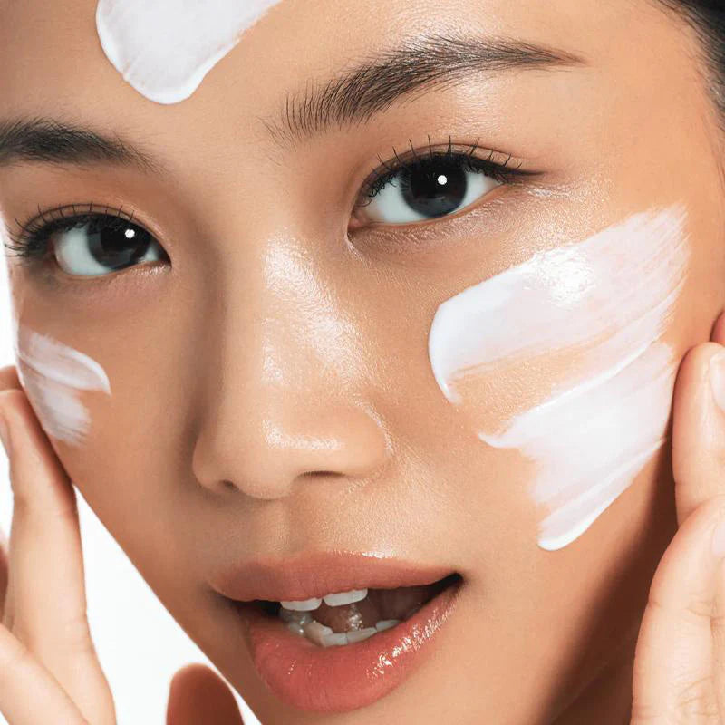 Zero-Cast Moisturizing Finish Sunscreen - Korean Cosmetics